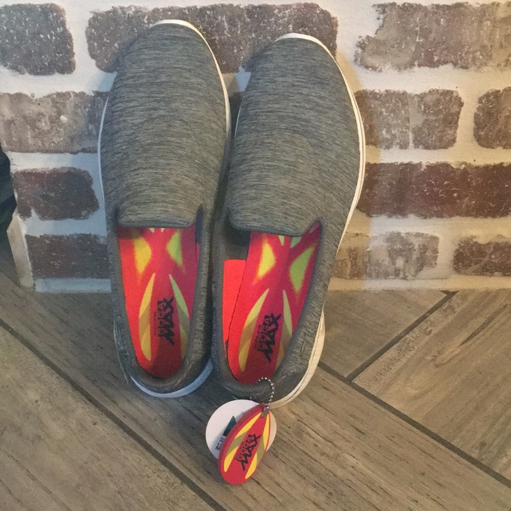 Sketchers slip on sneakers